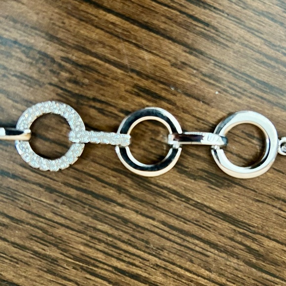 Swarovski Linked Circle Crystal Bracelet - Picture 2 of 5